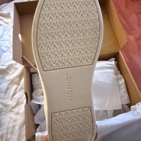 Vionic Women's White, Brown, and Black Sneakers - Picture 9 of 10